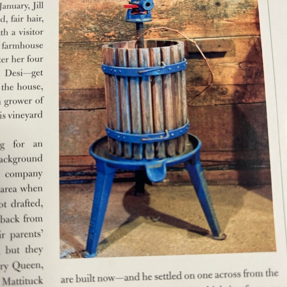 Long Island Wine Country Award Winning Vinyards of the North Fork and Hamptons - Picture 7 of 10